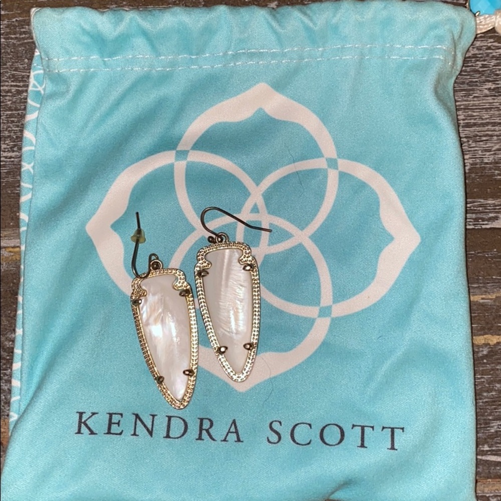 Kendra Scott white earrings